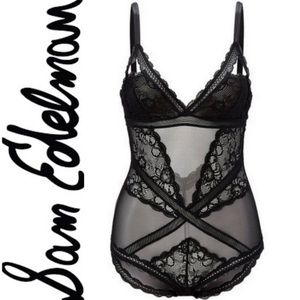 Intimates & sleepwear
